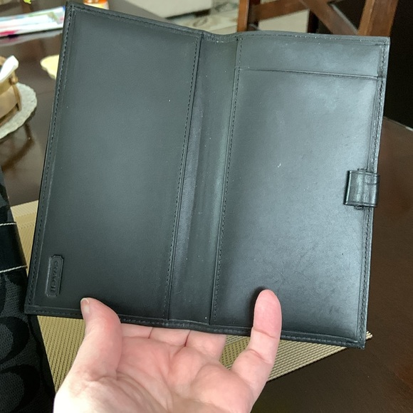 Coach long wallet with check book cover - Picture 5 of 16